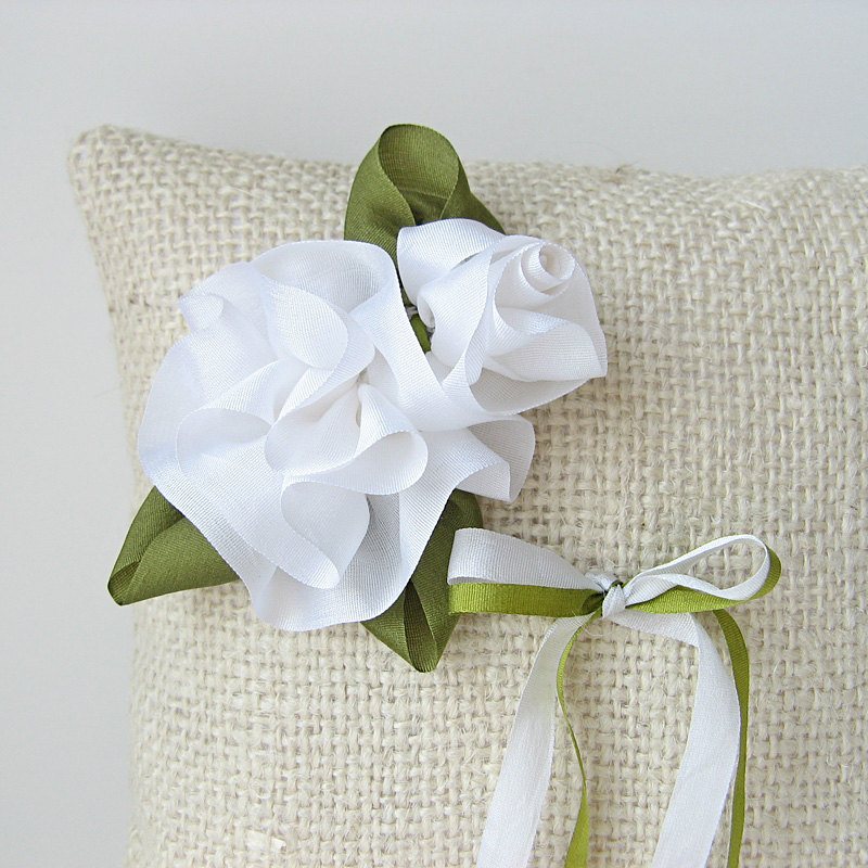 White Roses Ring Pillow. Rustic Country Wedding. Ivory Burlap